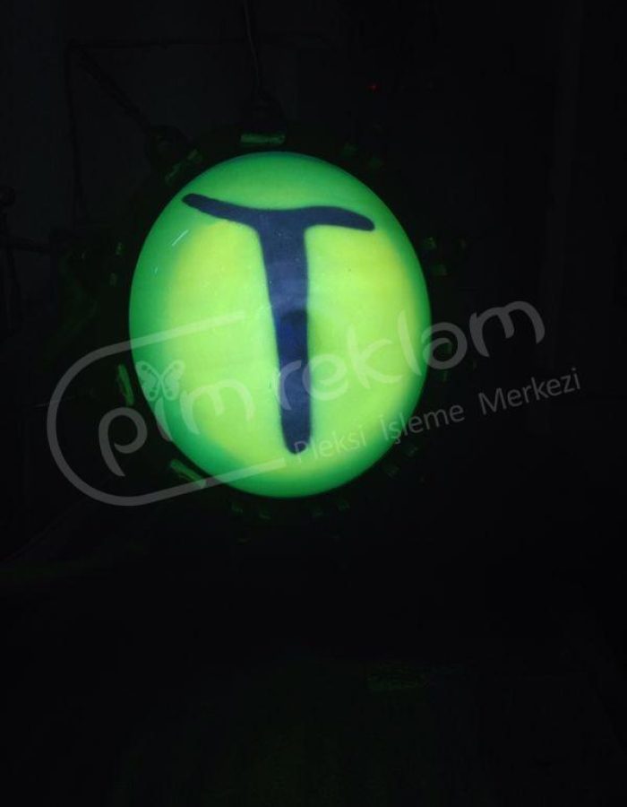 Kaydırak yılan gözü pleksiden (1)