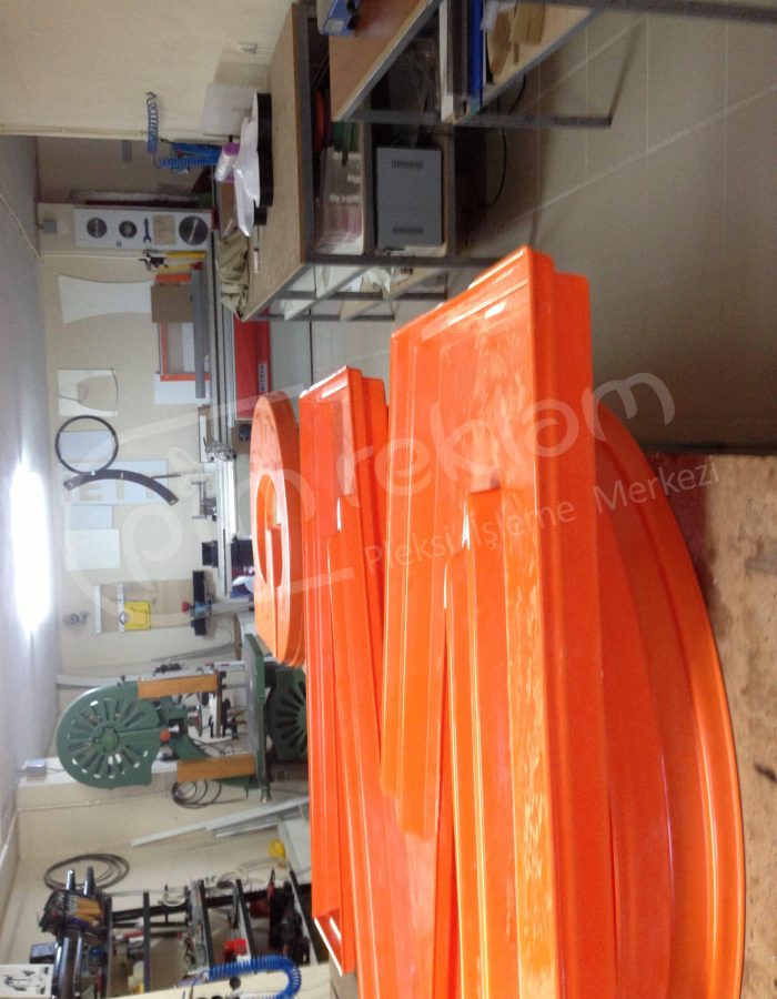 Migros logo harfler (13)