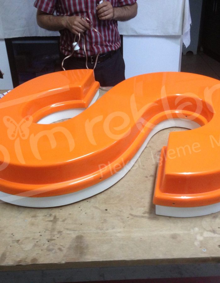 Migros logo harfler (6)